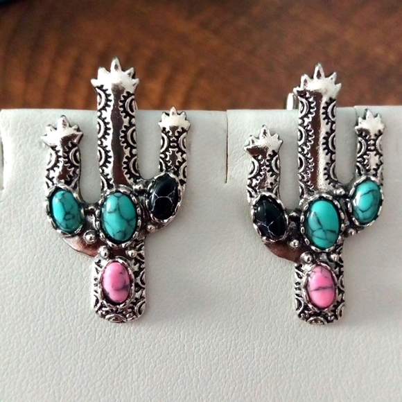 Jewelry - Southwest Turquoise Cactus Earrings